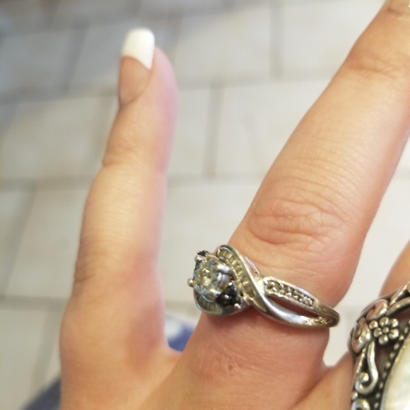 💍💎Cubic zirconia sterling silver ring - Picture 2 of 4